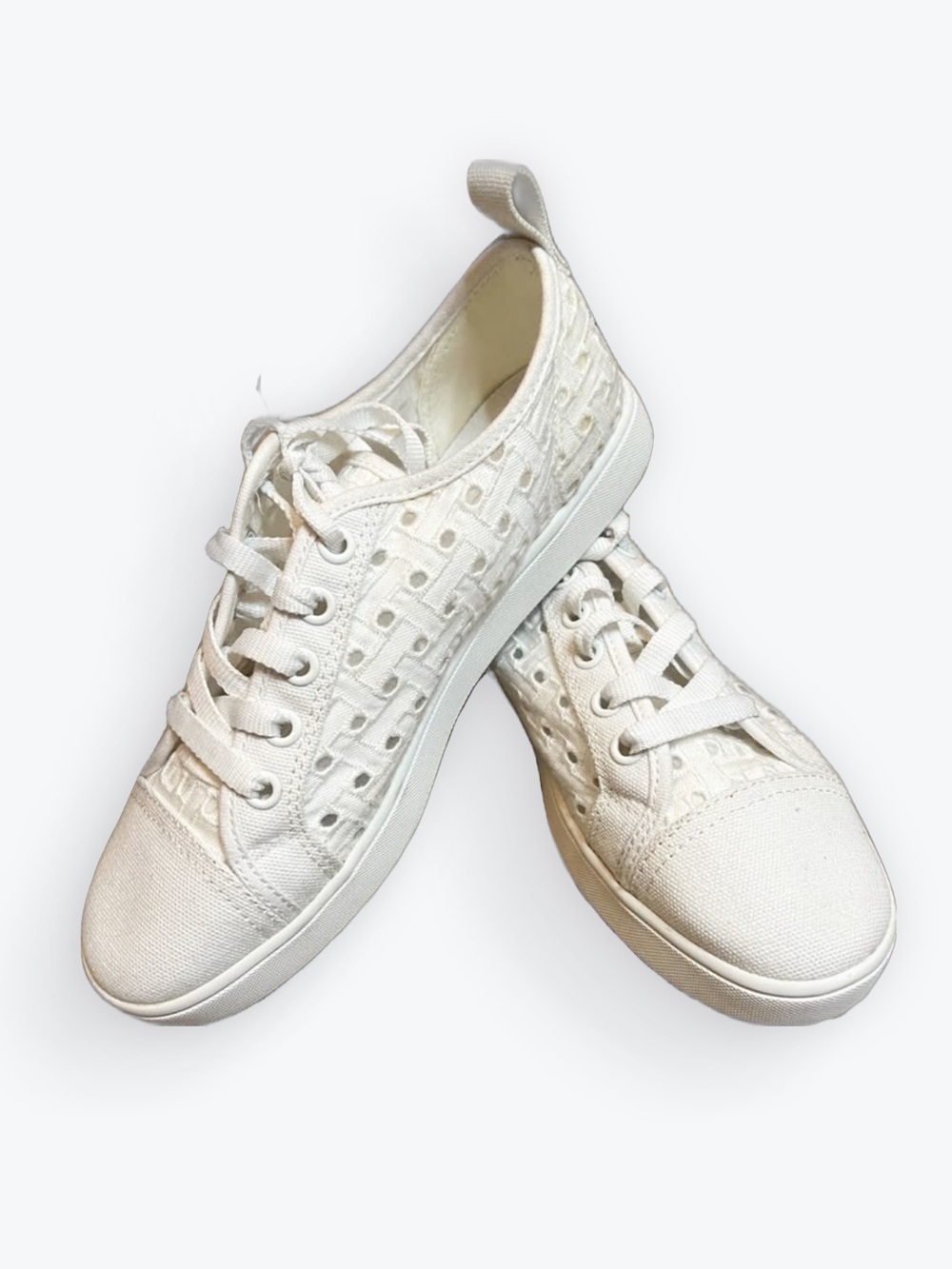 Koolaburra White Textured Woven Lace-Up Sneakers - 6